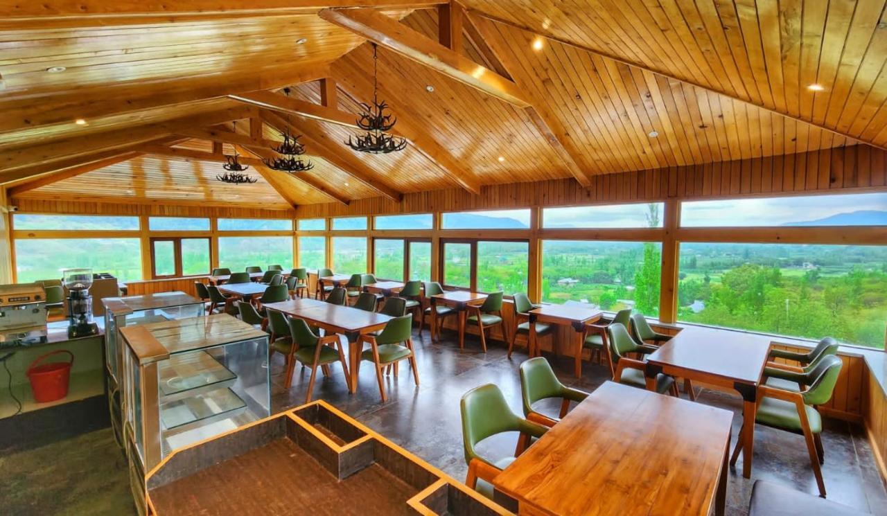 The Walnut Creek Pahalgam Hotel Eksteriør billede