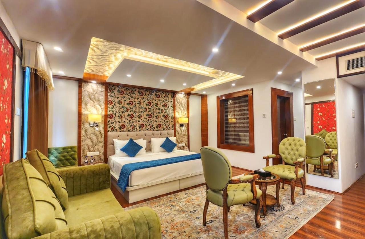 The Walnut Creek Pahalgam Hotel Eksteriør billede