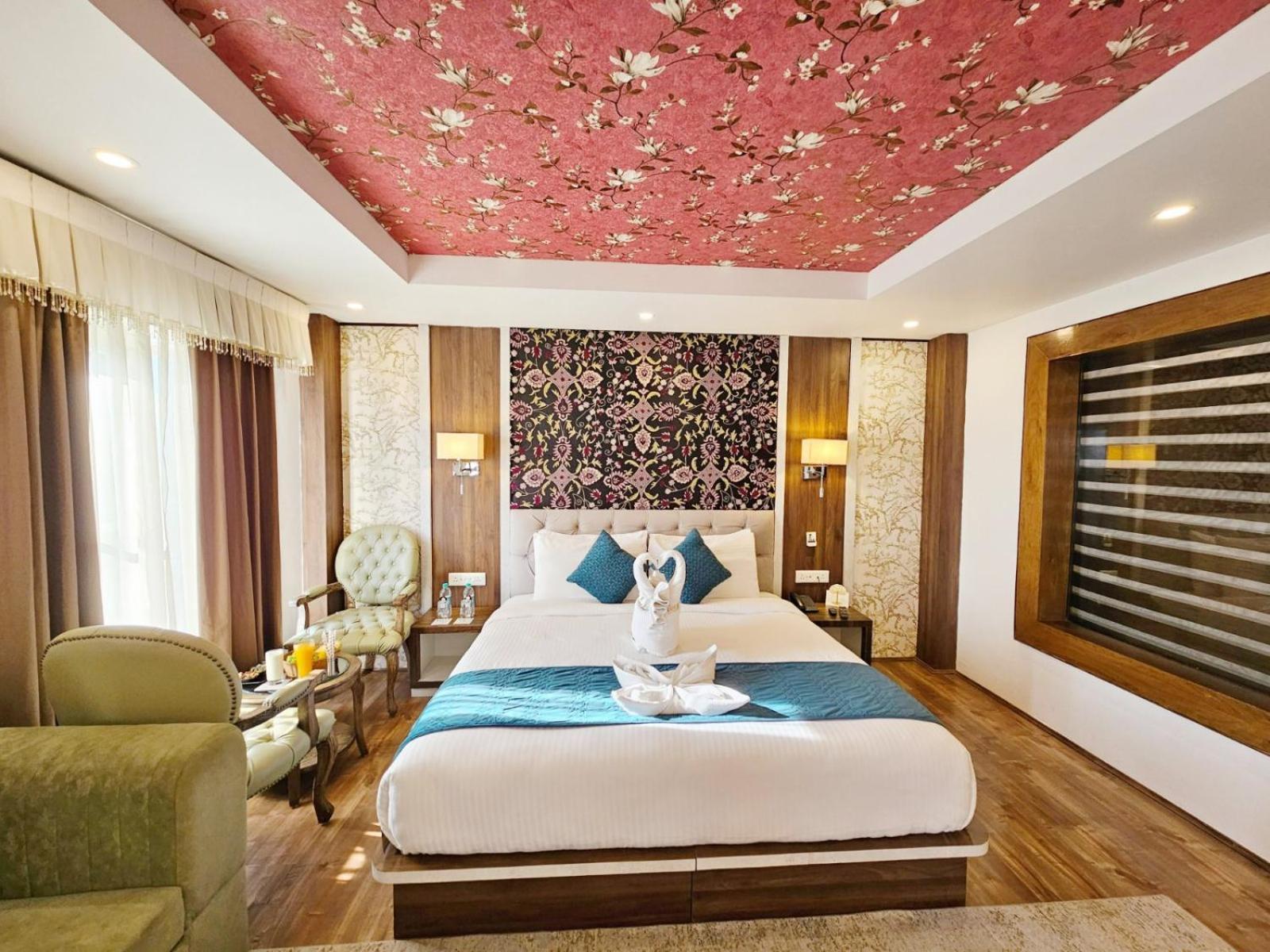 The Walnut Creek Pahalgam Hotel Eksteriør billede